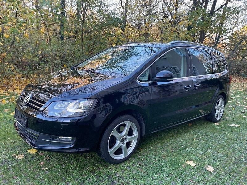 Schwarz Gebraucht 2012 VW Sharan Highline Van / Kleinbus | 11.900 € (Guter Preis) - Bild 1/4