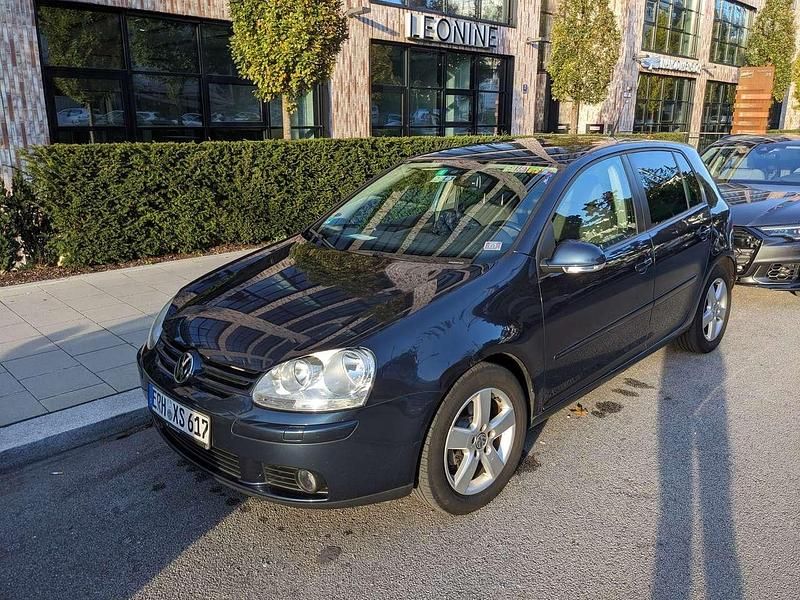 Blau Gebraucht 2008 VW Golf VI Trendline Limousine | 3.600 € (Fairer Preis) - Bild 1/4
