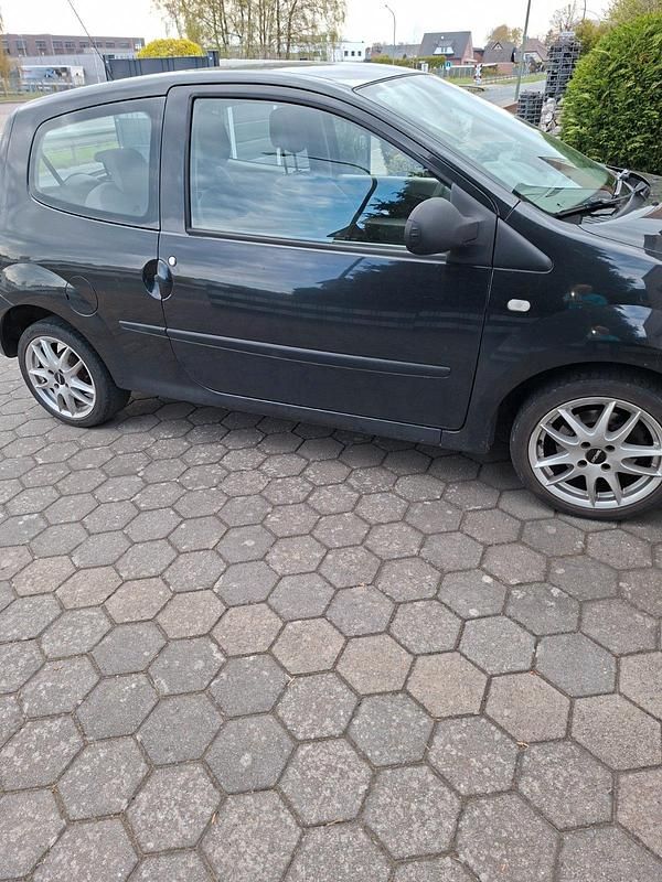 Second-hand Renault Twingo Expression 76 CP (55 kW) 2008 Negru Hatchback