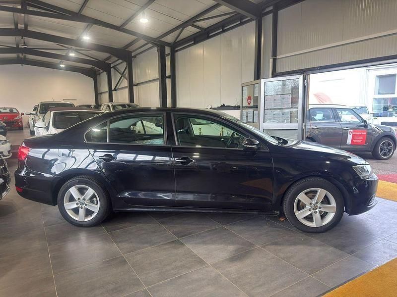 Gebraucht VW Jetta Comfortline 105 PS (77 kW) 2011 Schwarz Limousine
