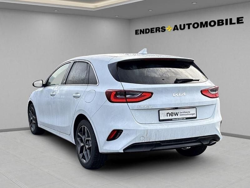 Gebraucht Kia Ceed 140 PS (102 kW) 2025 Weiss Kleinwagen