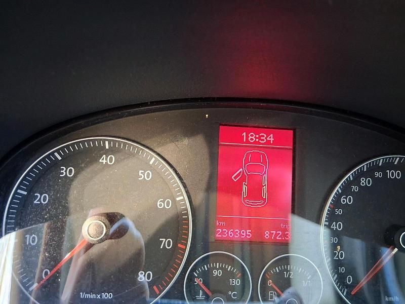 Gebraucht VW Touran 150 PS (110 kW) 2006 Blau Van / Kleinbus