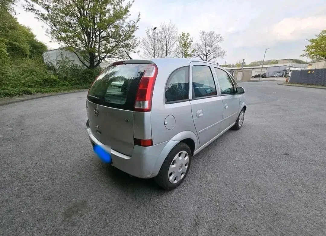 Gebraucht Opel Meriva 100 PS (73 kW) 2005 Silber Van / Kleinbus