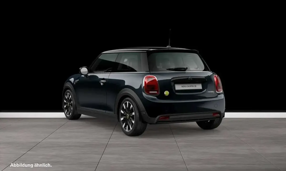 Gebraucht Mini Cooper SE Hatch 135 kW (184 PS) 2023 Mini yours enigmatic black Kleinwagen