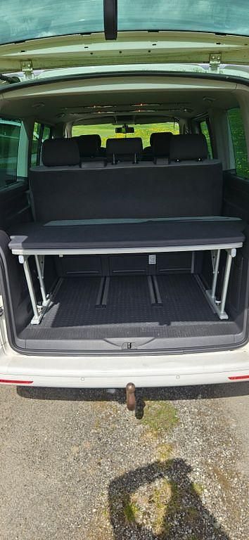 Usado VW Multivan 140 HP (102 kW) 2012 Branco Monovolume