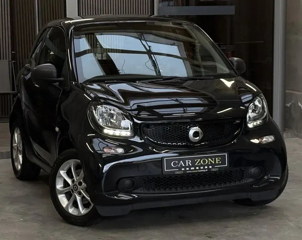 Gebraucht Smart ForTwo Coupé 90 PS (66 kW) 2018 Schwarz Coupé