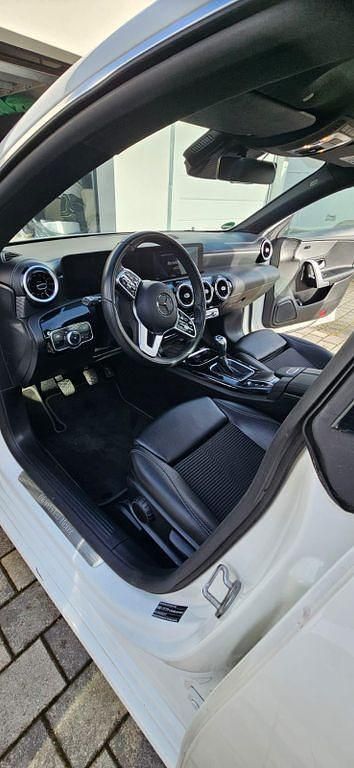 Gebraucht Mercedes CLA180 136 PS (100 kW) 2020 Weiß Limousine
