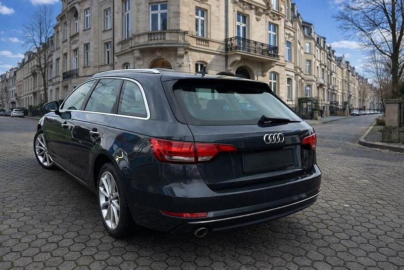 Gebraucht Audi A4 Ambiente 150 PS (110 kW) 2016 Grau Kombi