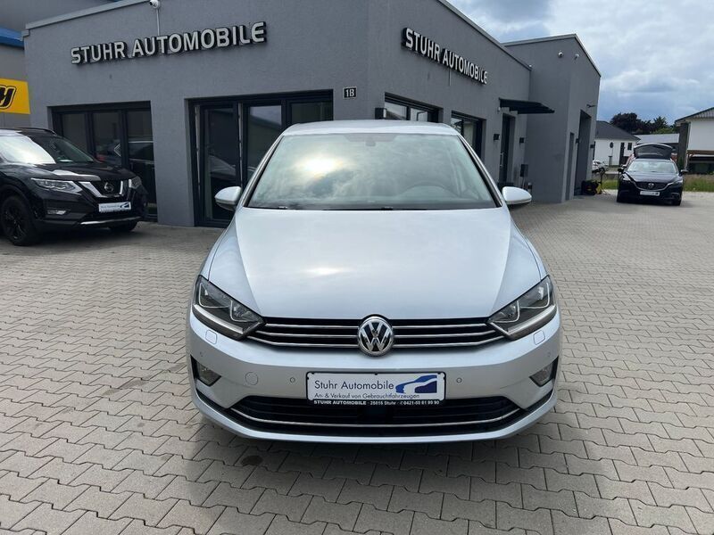 Silber Gebraucht 2016 VW Golf Sportsvan Allstar Van / Kleinbus | 11.790 € (Guter Preis) - Bild 1/4