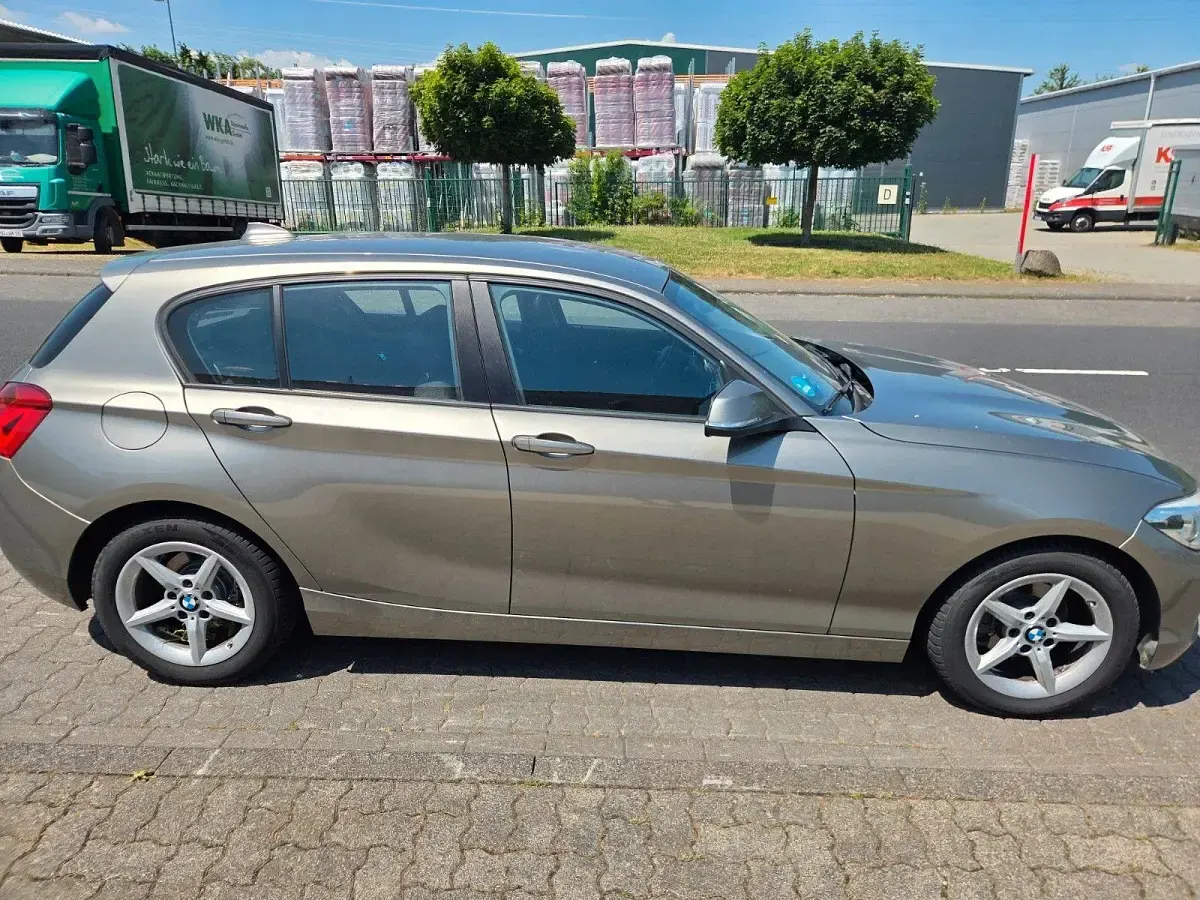 Gebraucht BMW 116 Efficient Dynamics 116 PS (85 kW) 2017 Grau Kleinwagen