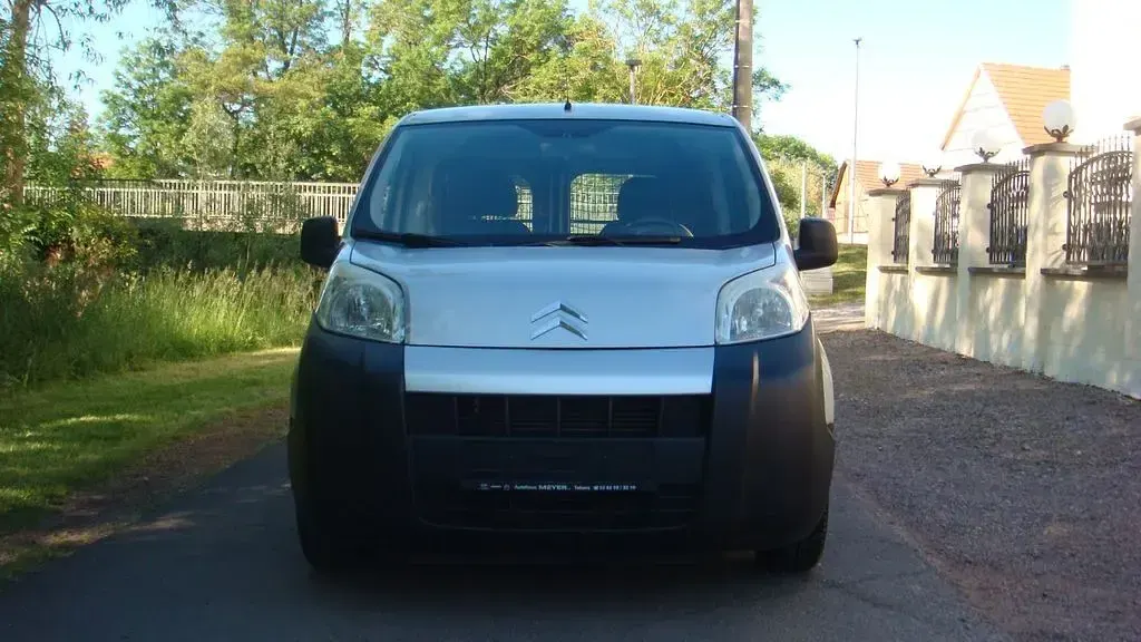 Gebraucht Citroën Nemo 73 PS (53 kW) 2008 Silber Van / Kleinbus