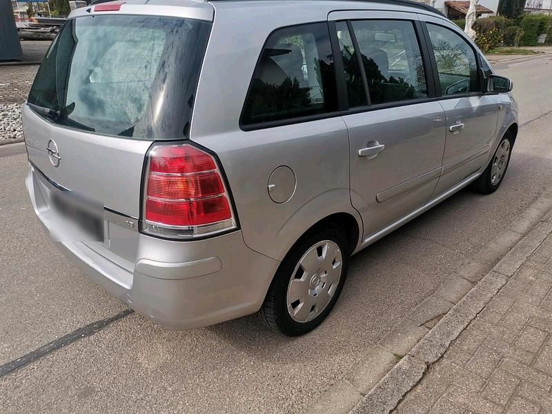 Gebraucht Opel Zafira 140 PS (102 kW) 2007 Silber Van / Kleinbus