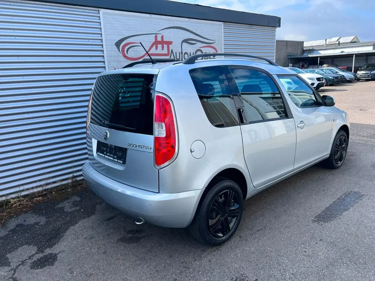 Gebraucht Skoda Roomster 86 PS (63 kW) 2015 Silber Van / Kleinbus