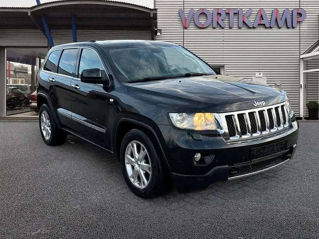Gebraucht Jeep Grand Cherokee Overland 352 PS (258 kW) 2010 Brilliant black crystal pearl SUV