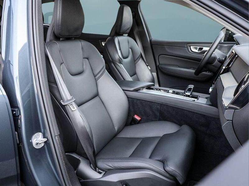 Gebraucht Volvo XC60 349 PS (256 kW) 2024 Blau SUV