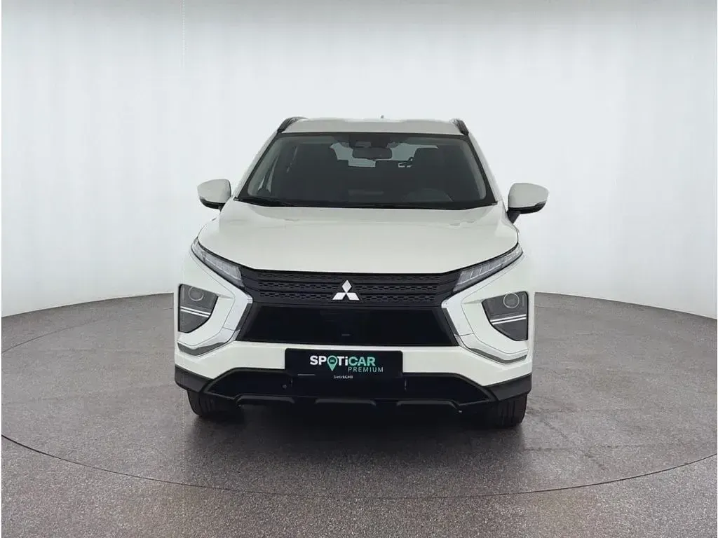Gebraucht Mitsubishi Eclipse Cross Basis 188 PS (138 kW) 2022 Weiß SUV