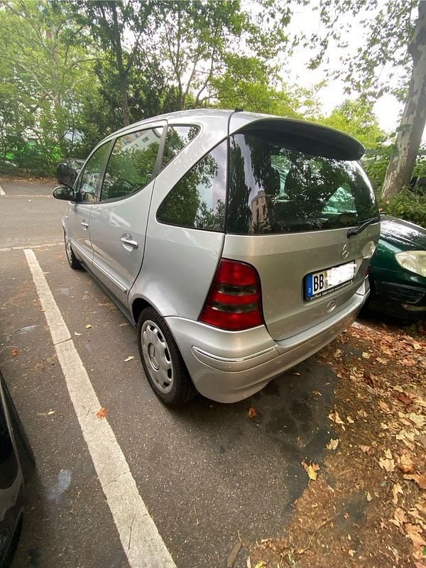 Gebraucht Mercedes A170 Avantgarde 95 PS (69 kW) 2002 Silber Kleinwagen