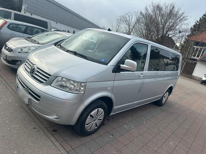 Silber Gebraucht 2006 VW Caravelle Van / Kleinbus | 14.500 € - Bild 1/4