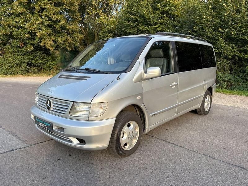 Silber Gebraucht 2000 Mercedes V220 Van / Kleinbus | 5.700 € (Teuer) - Bild 1/4