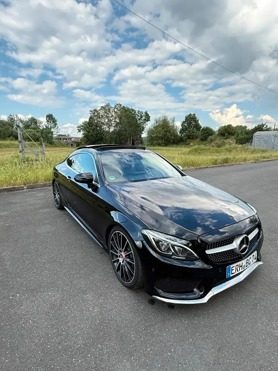 Gebraucht Mercedes C300 AMG 245 PS (180 kW) 2016 Schwarz Coupé