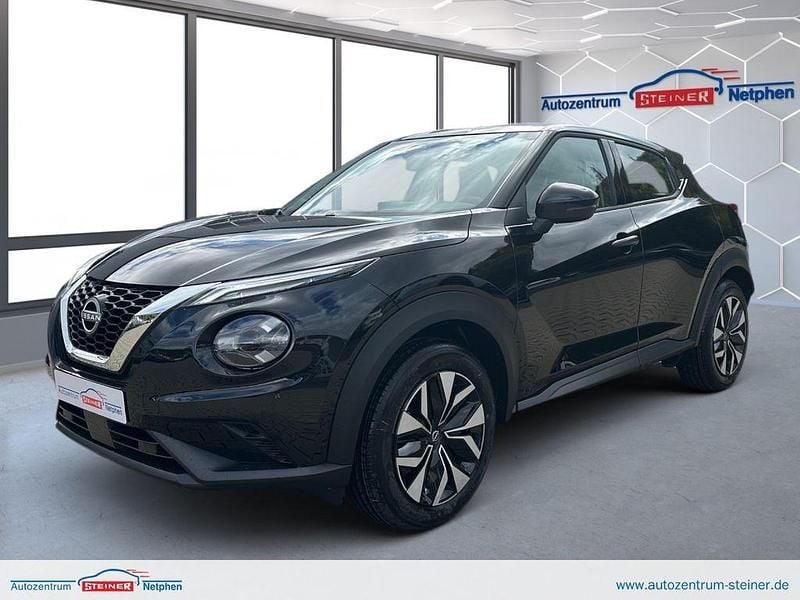 Schwarz Neu 2026 Nissan Juke Acenta+ SUV | 20.350 € (Superpreis) - Bild 1/4