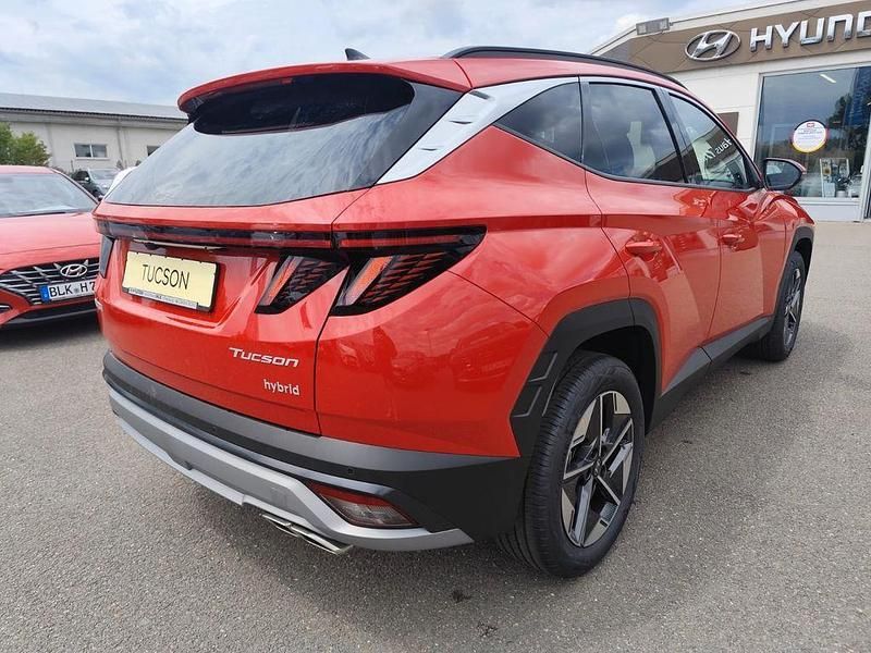 Gebraucht Hyundai Tucson Trend 160 PS (117 kW) 2025 Rot SUV