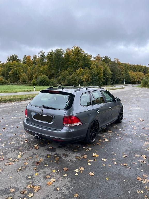 Grau Gebraucht 2008 VW Golf VI Comfortline Kombi | 1.850 € (Superpreis) - Bild 1/4