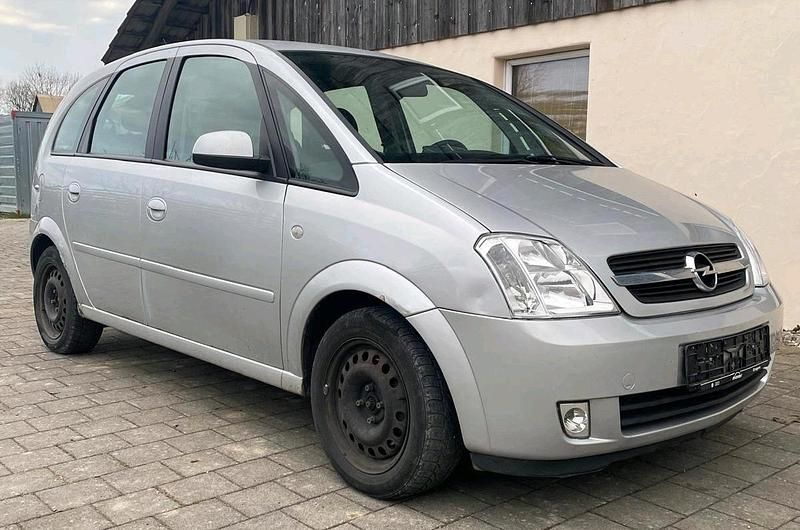 Gebraucht Opel Meriva 101 PS (74 kW) 2004 Silber Van / Kleinbus