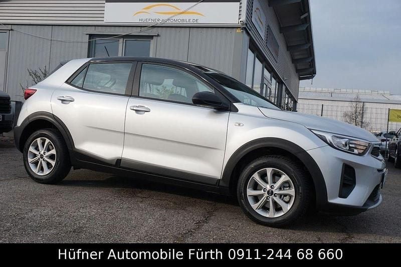 Silber Gebraucht 2019 Kia Stonic Edition 7 SUV | 15.499 € (Fairer Preis) - Bild 1/4