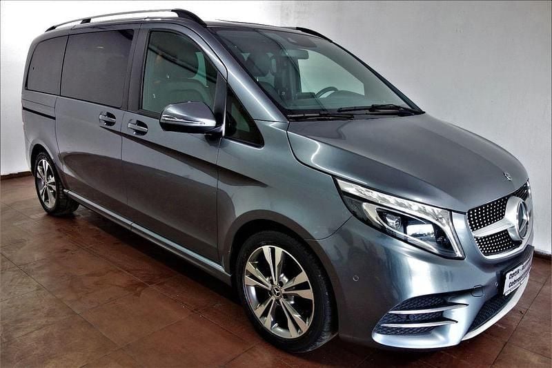 Gebraucht Mercedes V300 AMG line 237 PS (174 kW) 2020 Selenitgrau Van / Kleinbus