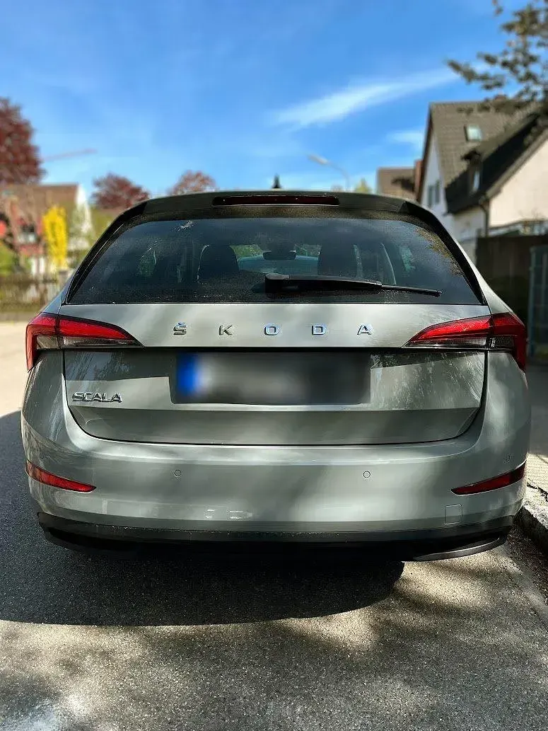 Gebraucht Skoda 110 R Clever 110 PS (80 kW) 2021 Grau Limousine