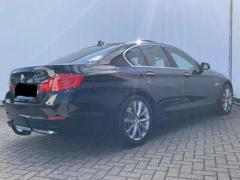 Schwarz Gebraucht 2010 BMW 530 Limousine | 12.500 € (Fairer Preis) - Bild 1/4