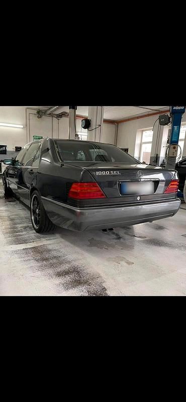 Gebraucht Mercedes S500 326 PS (239 kW) 1992 Schwarz Limousine