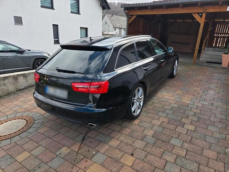 Gebraucht Audi A6 Ambiente 245 PS (180 kW) 2012 Schwarz Kombi
