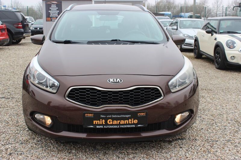 Gebraucht Kia Ceed 99 PS (72 kW) 2013 Braun Kleinwagen
