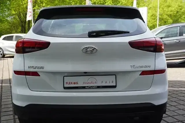 Gebraucht Hyundai Tucson 132 PS (97 kW) 2019 Weiß SUV