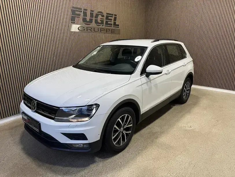 Gebraucht VW Tiguan Comfortline 131 PS (96 kW) 2020 Pure white SUV