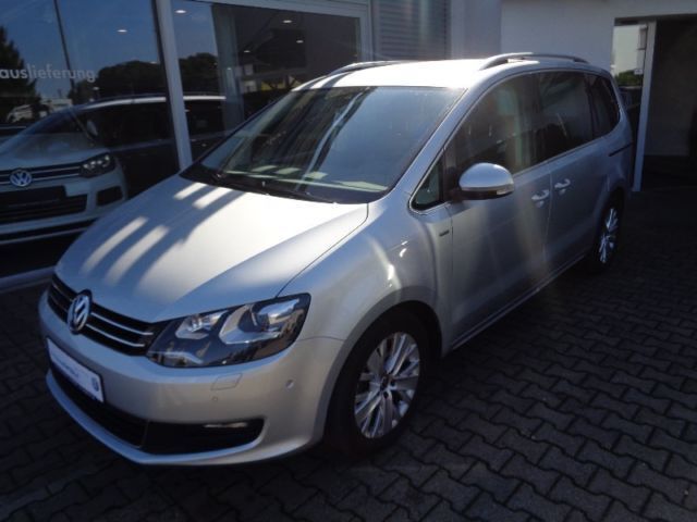 Gebraucht VW Sharan Life 177 PS (130 kW) 2013 Silber metallic Van / Kleinbus