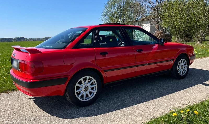Second-hand Audi 80 115 CP (84 kW) 1993 Roșu Berlinǎ