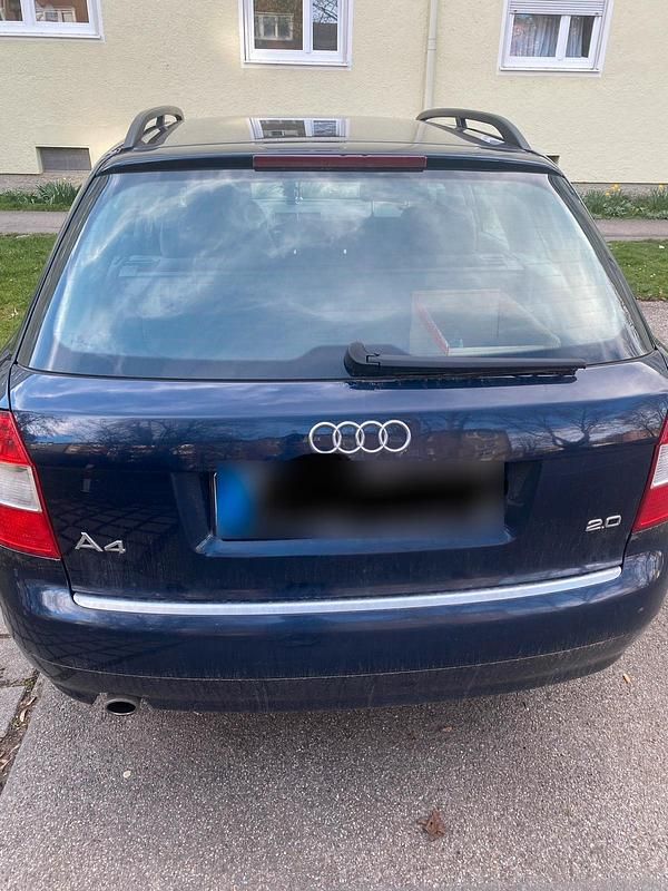 Gebraucht Audi A4 130 PS (95 kW) 2004 Blau Kombi