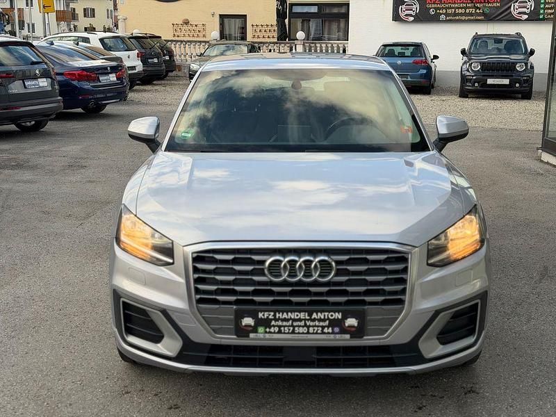 Gebraucht Audi Q2 Sport 116 PS (85 kW) 2017 Silber SUV