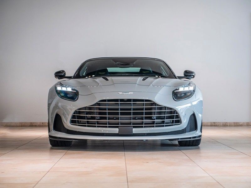 Gebraucht Aston Martin DB12 680 PS (500 kW) 2024 Grau Cabrio