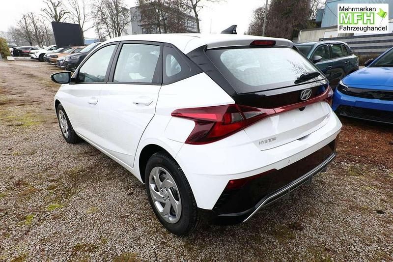 Neu Hyundai i20 Select 90 PS (66 kW) 2026 Atlas white Kleinwagen