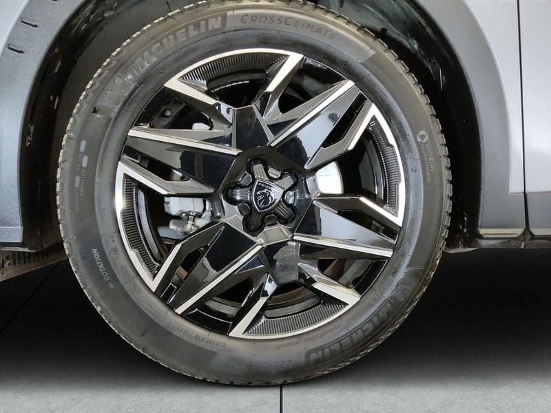 Gebraucht Peugeot 5008 Allure 136 PS (100 kW) 2024 Silber Van / Kleinbus