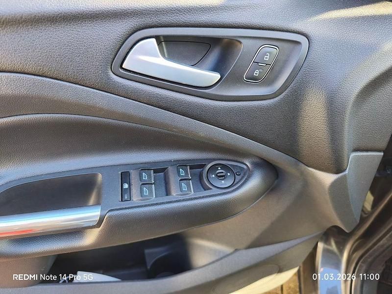 Gebraucht Ford Kuga 175 PS (128 kW) 2018 Grau SUV