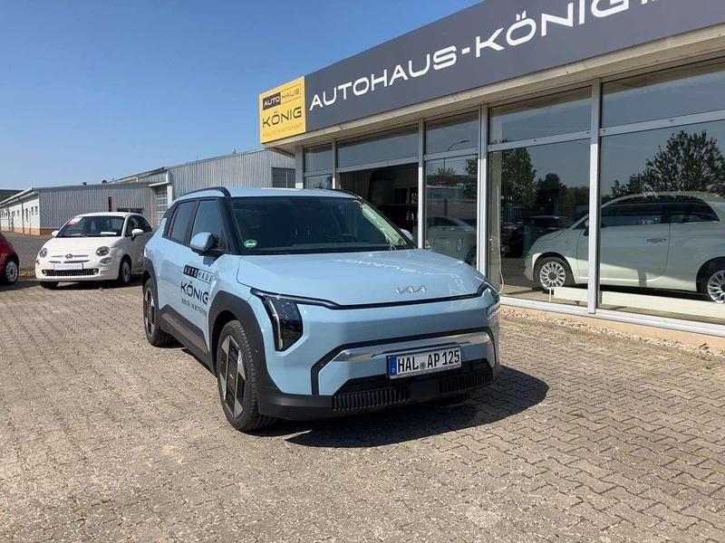 Frostblau (blau) Gebraucht 2024 Kia EV3 4 SUV | 39.290 € (Guter Preis) - Bild 1/4