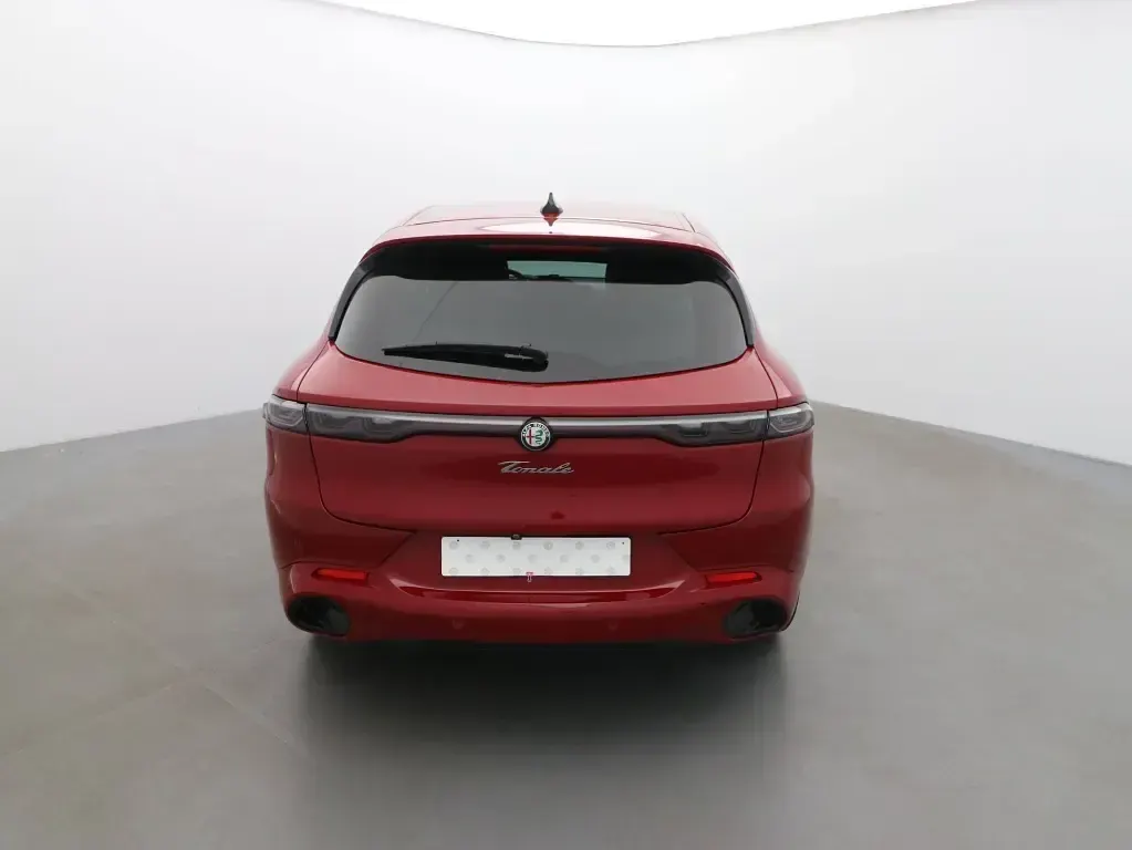 Second-hand Alfa Romeo Tonale 162 CP (119 kW) 2024 Roșu SUV