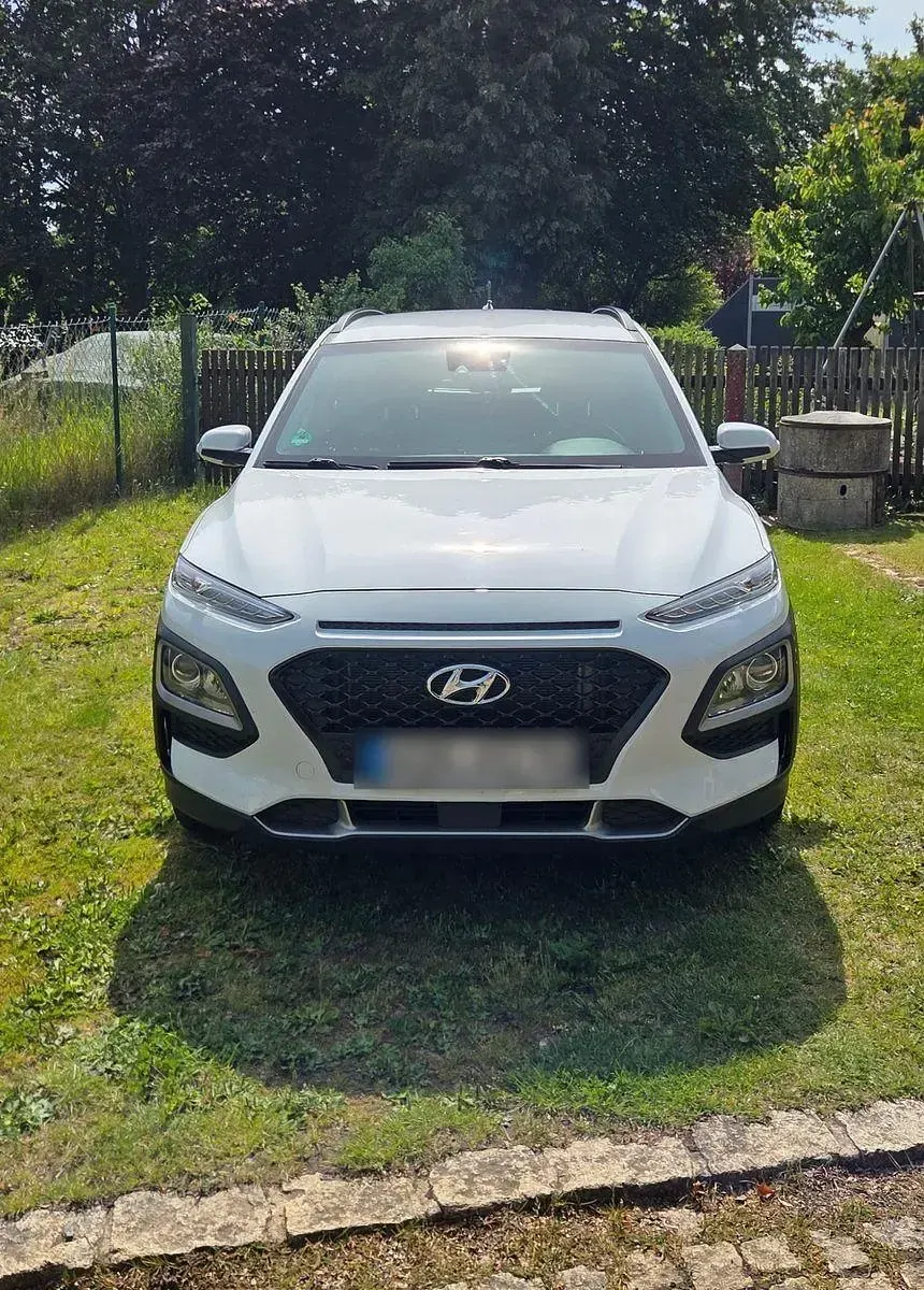 Gebraucht Hyundai Kona Select 120 PS (88 kW) 2018 Weiß SUV
