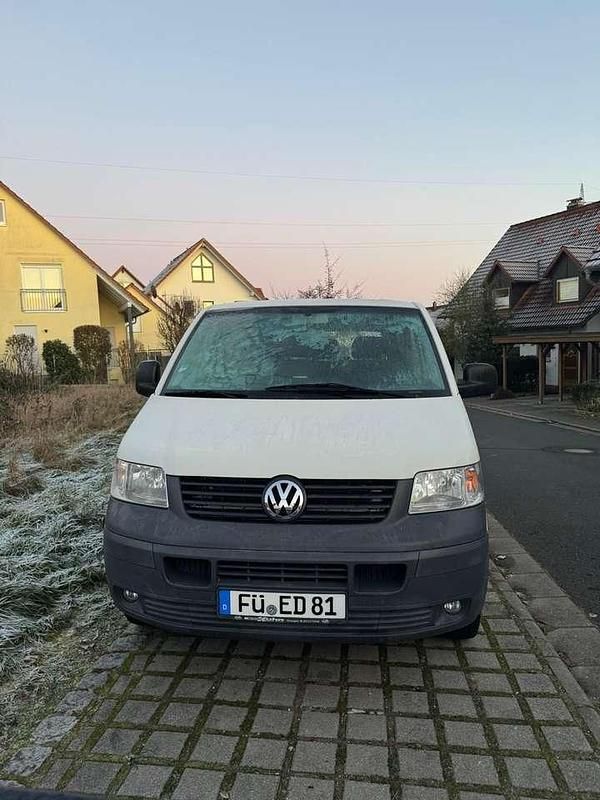 Weiß Gebraucht 2004 VW T5 Van | 11.000 € (Teuer) - Bild 1/4