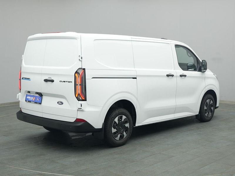 Neu Ford E-Transit Trend 100 kW (136 PS) 2026 Weiß Van